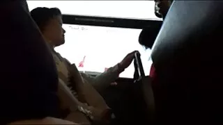 چیری پمپس سے پرکشش کائلی راکٹ کے ساتھ بالوں کو کھینچنے کا منظر