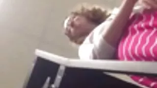 18 VideoZ سے پرجوش مارک کے ساتھ ڈاگ اسٹائل کا منظر