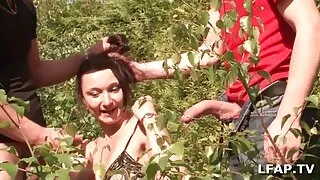 ولف ویگنر کی طرف سے دلکش Penelope Cum کے ساتھ مونڈنے والا سکرو