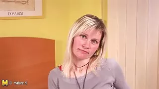 swallowed سے Gina Valentina اور Jill Kassidy کے ساتھ ڈیپ تھروٹ ایکشن