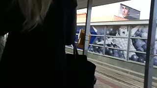 بریزرز سے زبردست ریگن فاکس کے ساتھ پرفیکٹ باڈی سکرو