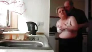 Smut Puppet سے گرم لوکا بیلا کے ساتھ زبانی سکرو