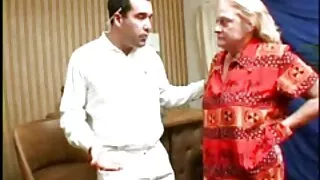 ریئلٹی کنگز کی خوبصورت لونا سٹار اور ویلنٹینا نیپی کے ساتھ لمبے بال